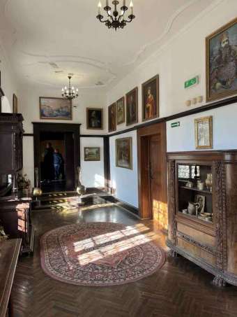 Kliknij i zobacz foto korytarz.jpg w powiększeniu