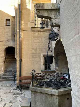 Kliknij i zobacz foto studnia.jpg w powiększeniu