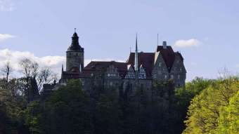 Kliknij i zobacz foto zamek-na-slkale.jpg w powiększeniu