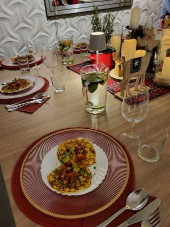 Kliknij i zobacz foto talerz-placuszki.jpg w powiększeniu