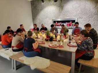 Kliknij i zobacz foto wieczerza.jpg w powiększeniu